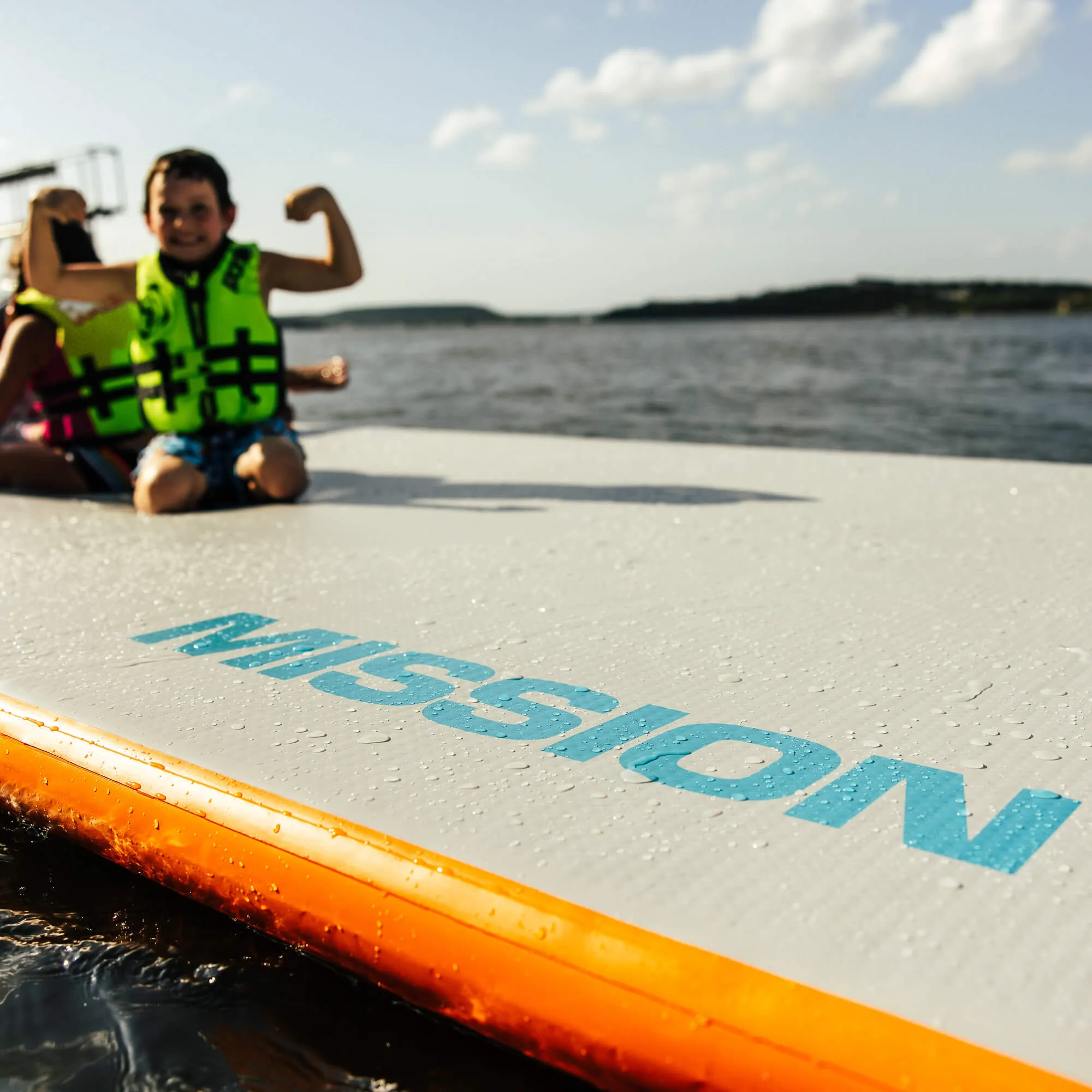 REEF | Inflatable Water Mat