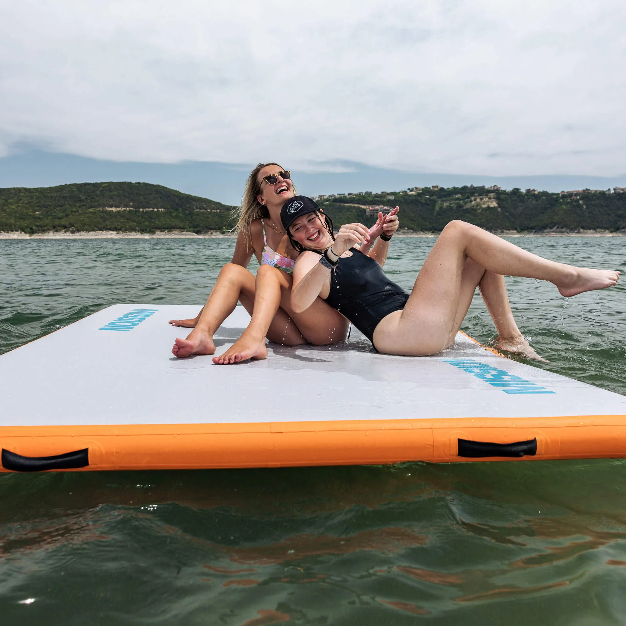REEF | Inflatable Water Mat