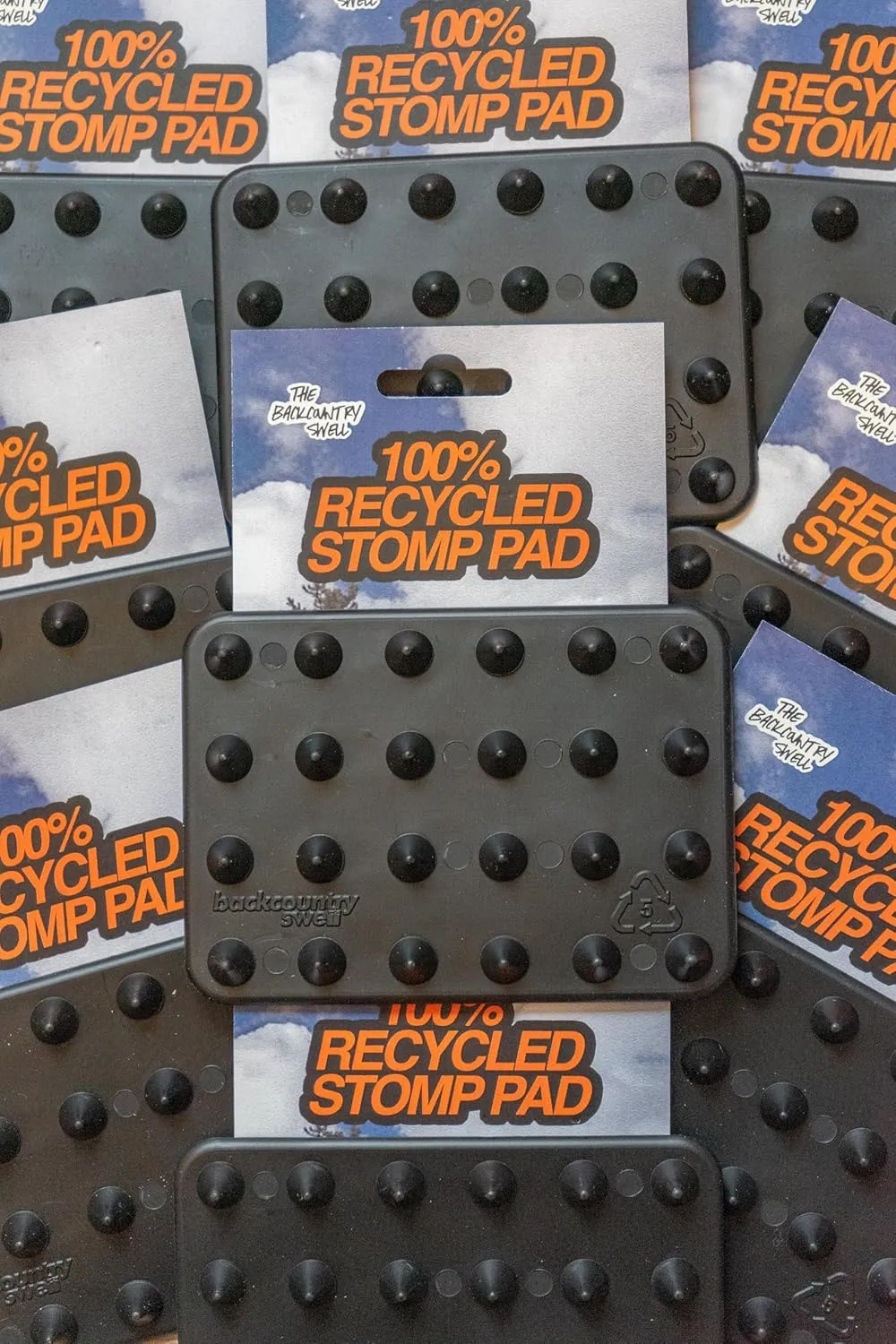 Snowboard Stomp Pad, 100% Recycled Plastic - Spike Grip - Snowboard Traction Pad